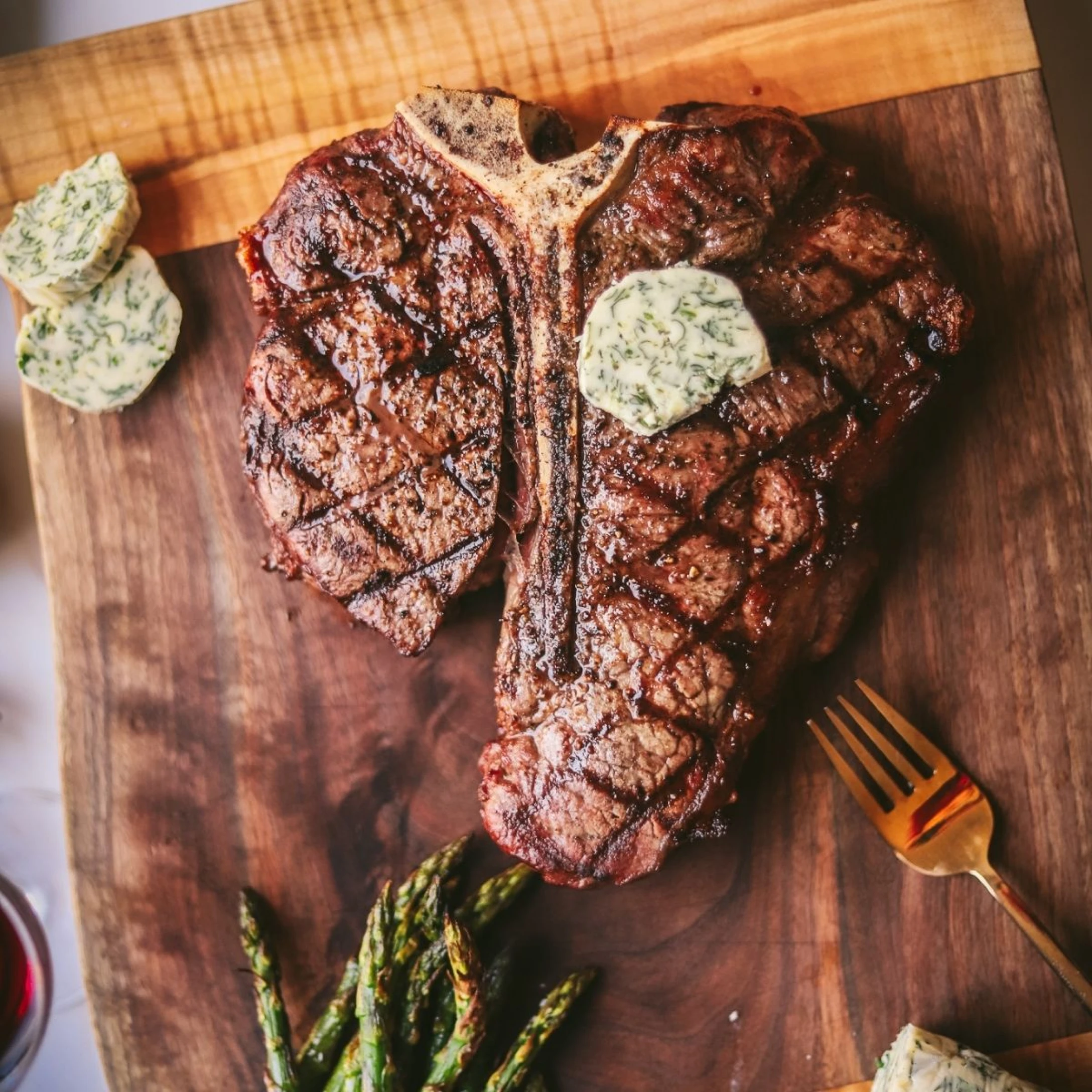 Alternative view of T-Bone Steak