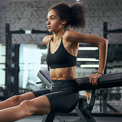 How to get toned arms using different gym equipment