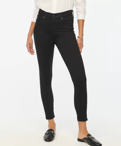 9" mid-rise black skinny jean in signature stretch
