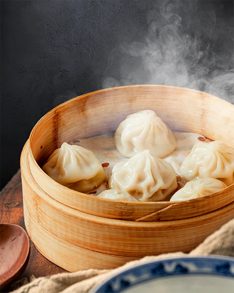 Shanghai Handmade Soup Dumpling with Pork 灌汤小笼包