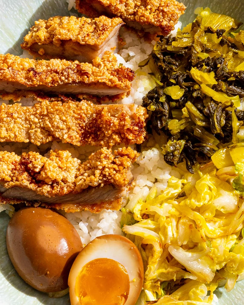 Alternative view of Taiwanese Pork Chop Plate 台湾排骨飯