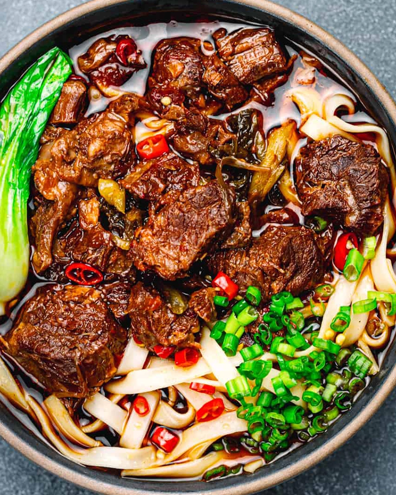 Alternative view of Classic Taiwan Red braised Beef Noodle Soup / 紅燒牛肉麵