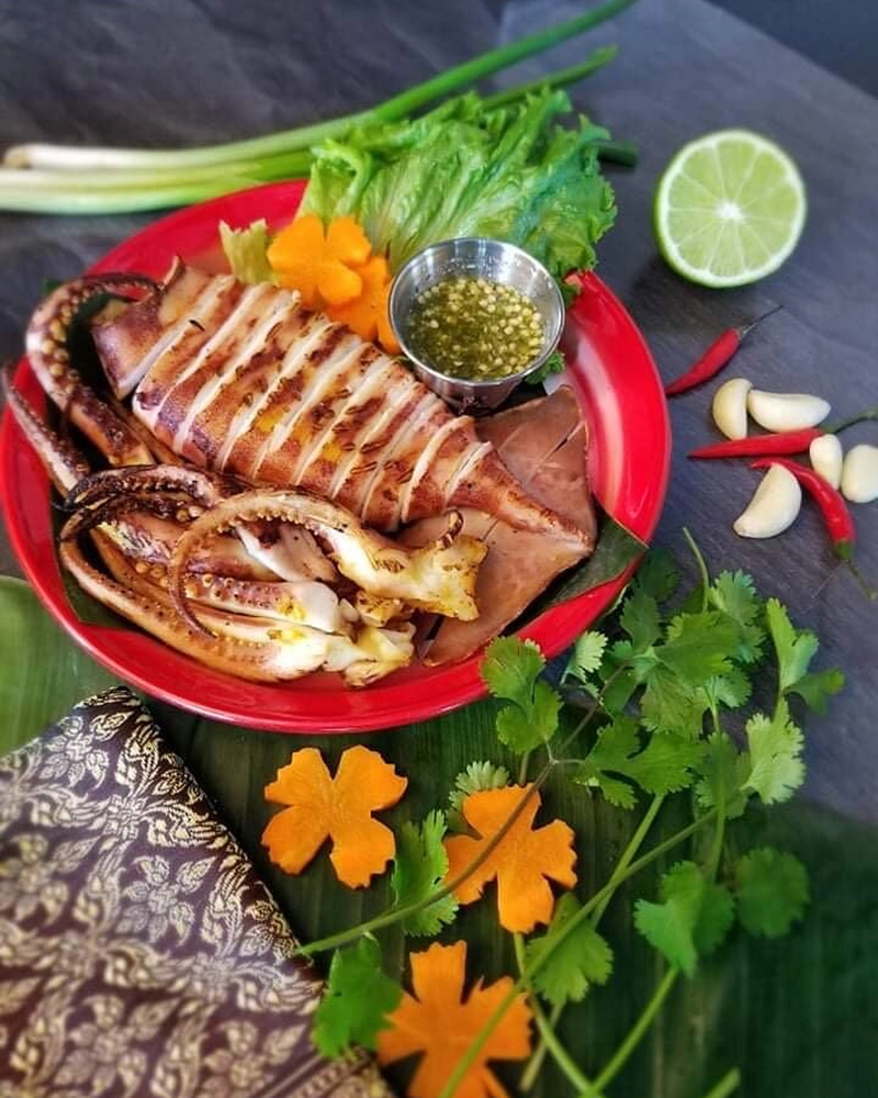 Alternative view of Grilled Squid