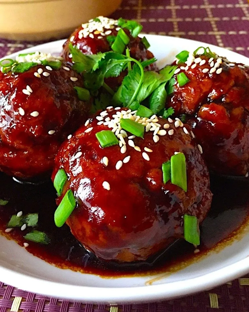 Stewed Pork Ball with Shanghai Style Special Dish 4/Pcs 上海正宗狮子头