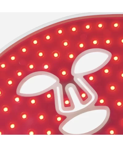 series1 led light therapy mask currentbody skin 3 800x copy
