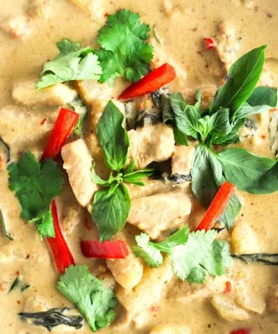 Alternative view of Chicken Green Curry