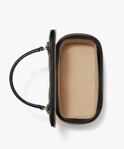 2025 03 10 11 04 14 kira diamond quilt charm vanity case womens designer mini bags tory burch