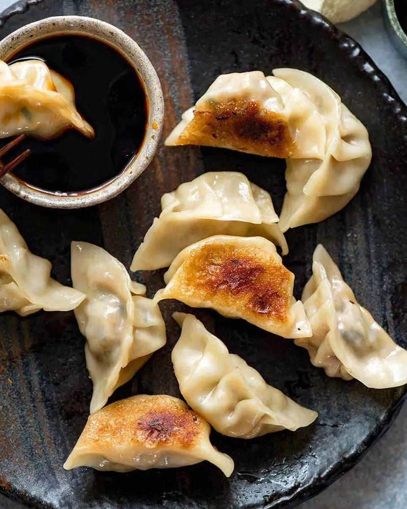 Alternative view of Six Piece Pan Fried Beef Dumpling (牛肉锅贴)