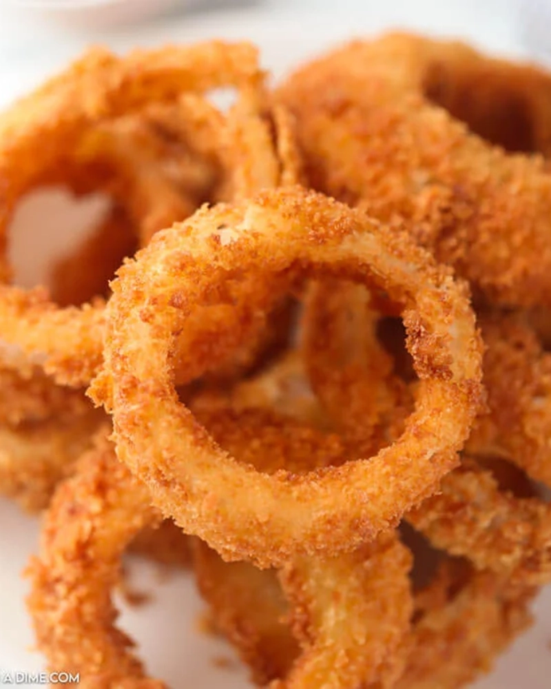Alternative view of Crispy Fried Onion Rings (10-15 Rings)