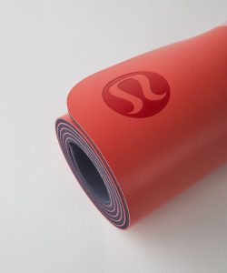 lululemon the reversible mat 5mm alarming black grape 023811 8544