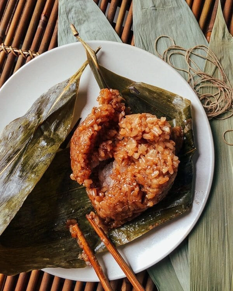 Alternative view of Lao Yu Yuan Shanghai Style Pork Zongzi 2Pcs / 400g (上海猪肉粽子)