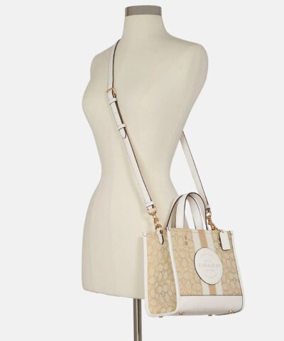 Coach Dempsey Tote 22 In Signature Jacquard With Coach Patch And Heart Charm 20243297 5