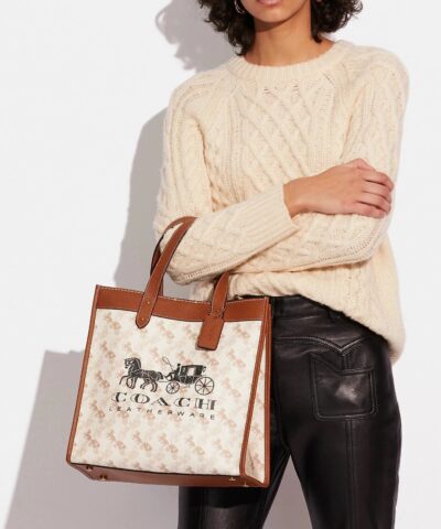 Coach Field Tote With Horse And Carriage Print And Carriage Badge 20243319 1