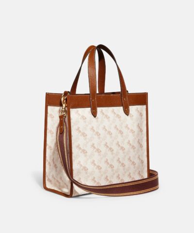 Coach Field Tote With Horse And Carriage Print And Carriage Badge 20243319 2