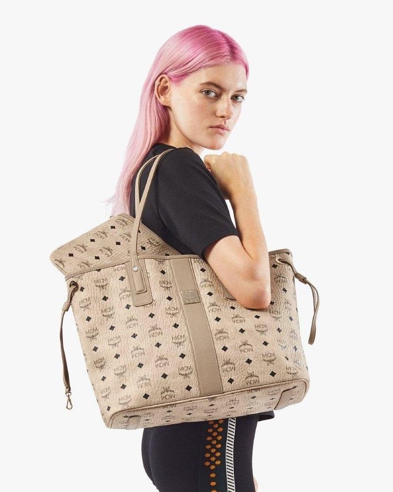 MCM Reversible Liz Medium Shopper in Visetos In Beige-20251333