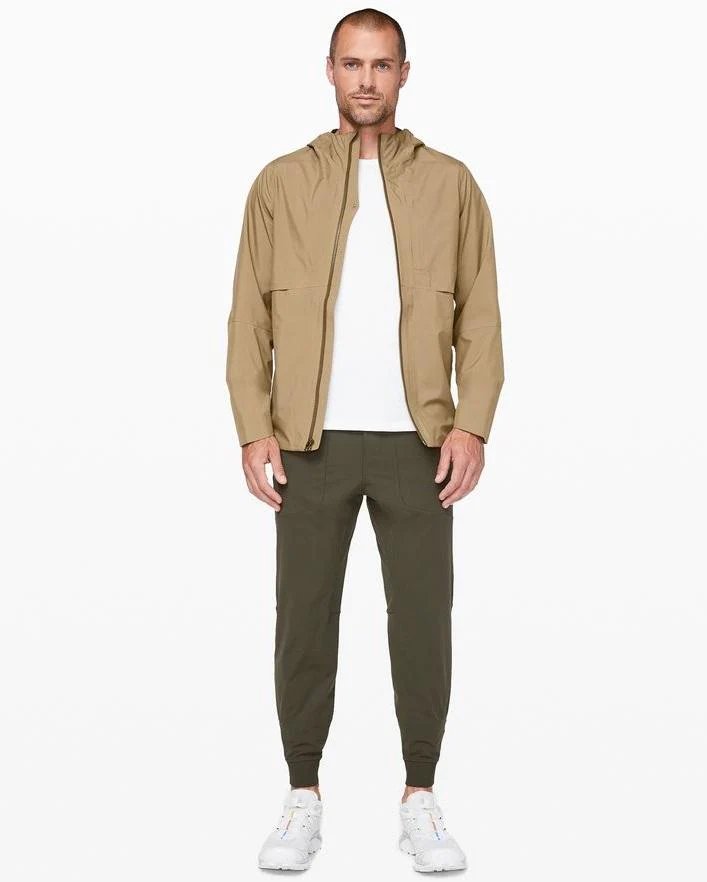 Alternative view of lululemon Men's Outpour Shell