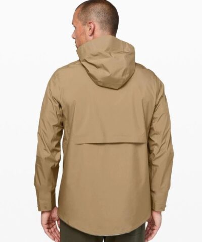 lululemon Men's Outpour Shell - Image 3