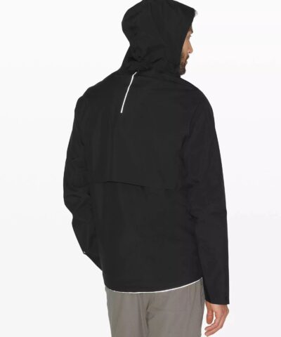 lululemon Men's Outpour Shell - Image 4