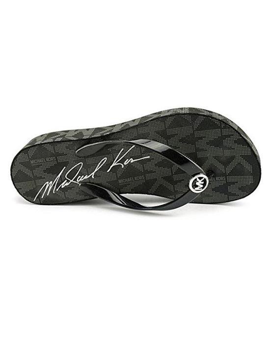 MICHAEL Michael Kors Bedford Flip Flop - Image 3