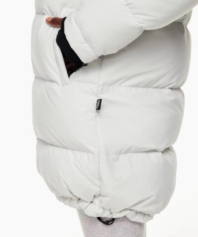 Aritzia The Super Puff%E2%84%A2 Mid Length Goose Down Puffer Jacket 20236211 3
