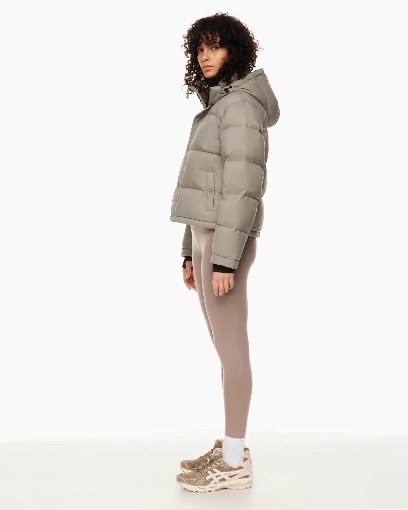 Alternative view of Aritzia The Super Puff™ Taupe Shorty Cropped Goose-Down Puffer Jacket