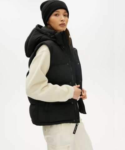 Aritzia Tna The Super Puff%E2%84%A2 Black Vest Goose Down Puffer Vest 20236249 2