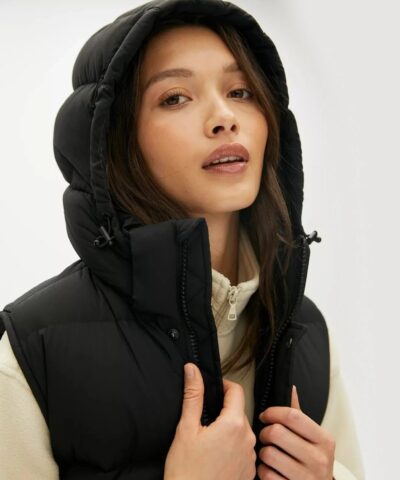 Aritzia Tna The Super Puff%E2%84%A2 Black Vest Goose Down Puffer Vest 20236249 5