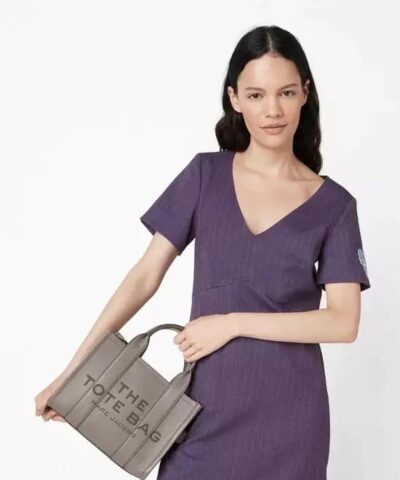 Marc Jacobs The Leather Mini Tote Bag In Cement 20239285 1