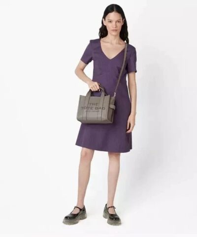Marc Jacobs The Leather Mini Tote Bag In Cement 20239285 5