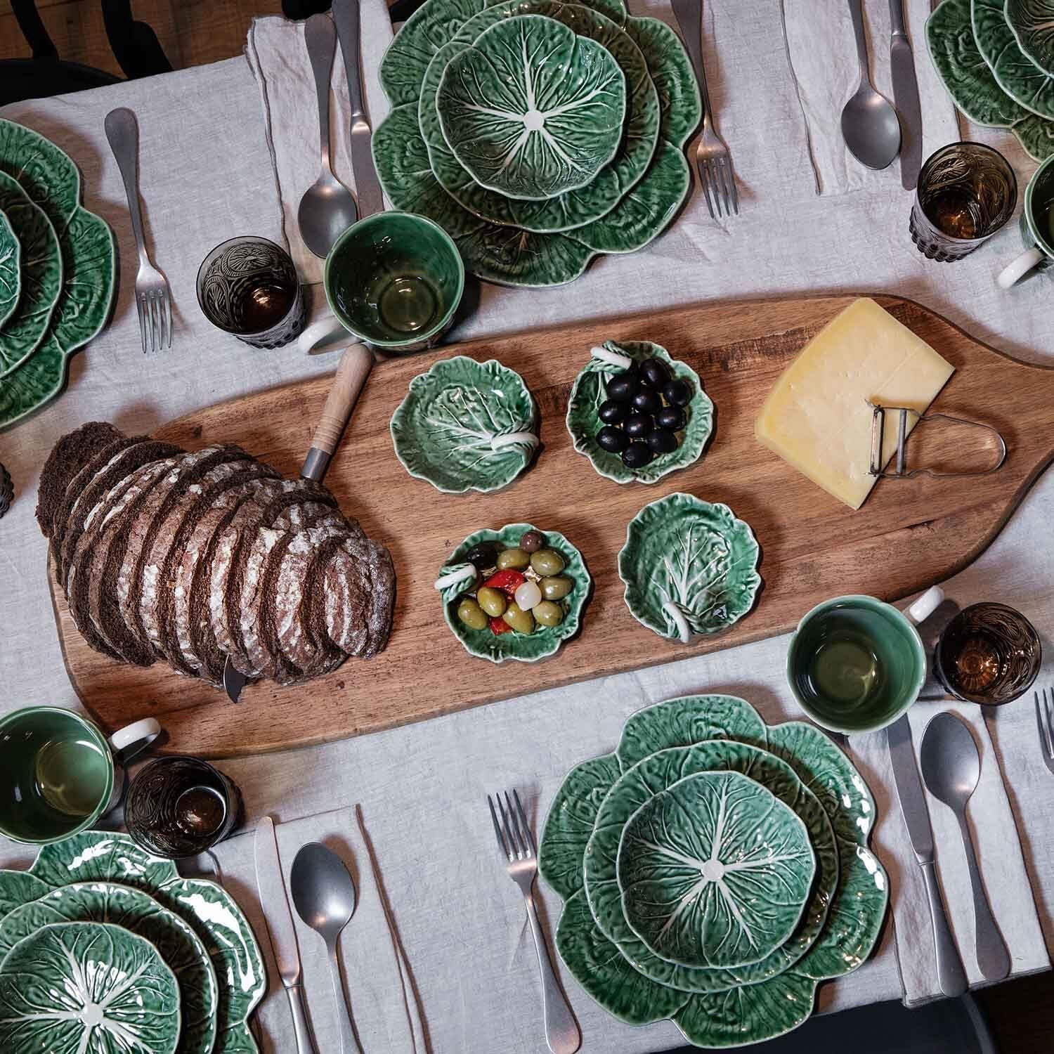 Alternative view of Bordallo Pinheiro Cabbage Green Dinner Plate, Set of 4