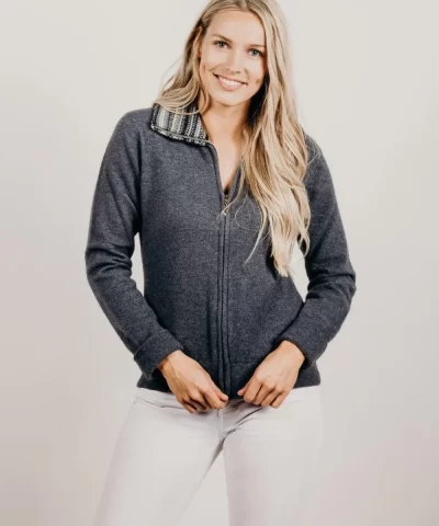 Avoca Female Catalog Shoot Acorn Photography Cinema 24