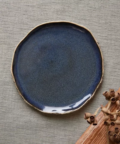 MidnightCakeplatetophandmadeceramics 3000x2
