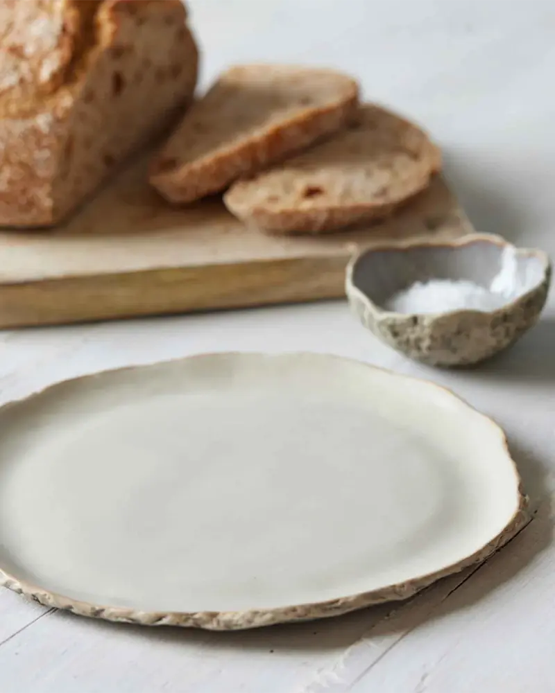 Alternative view of Kari Ceramics Cake plates