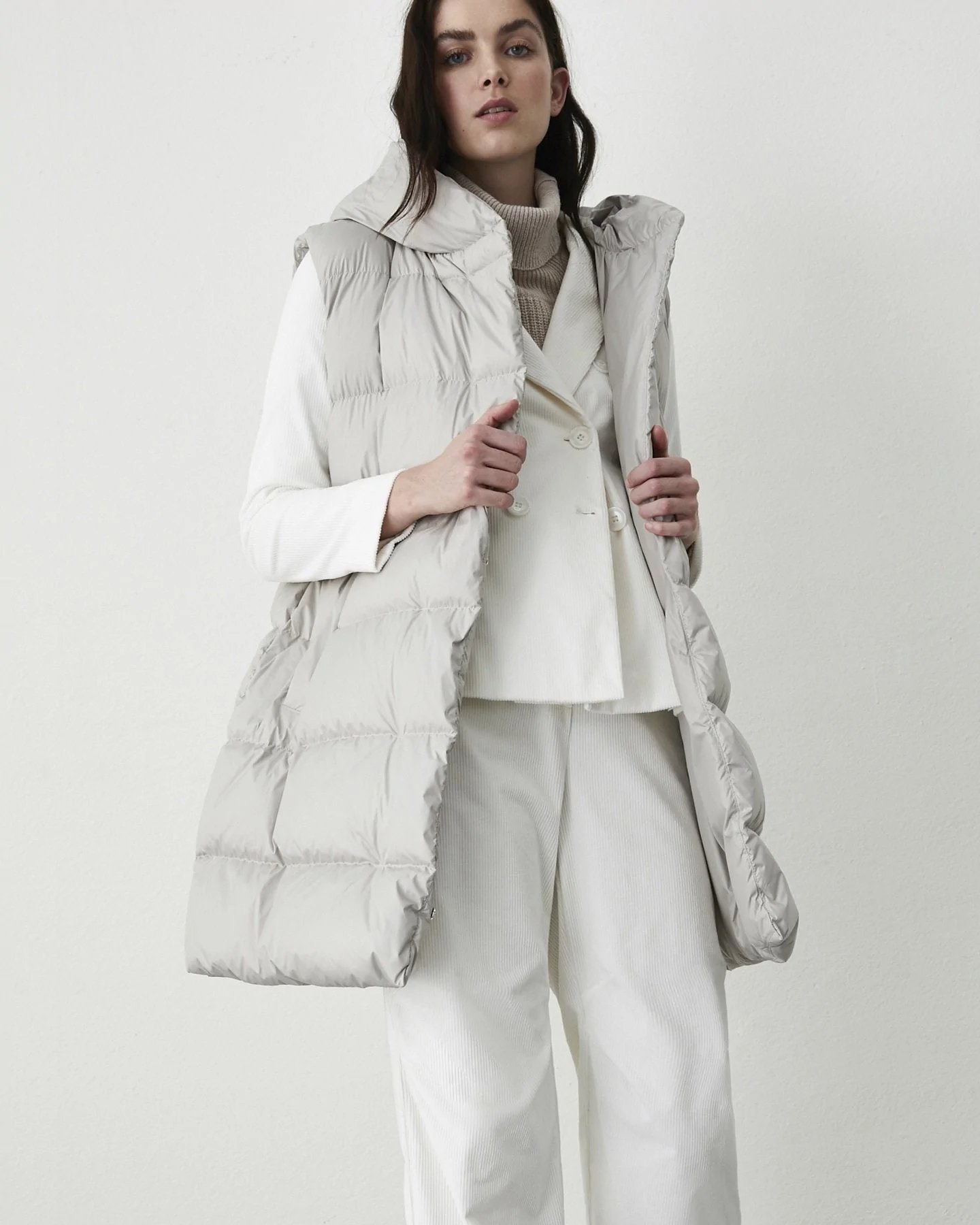 iBlues Sleevless Puffer Jacket-20262081