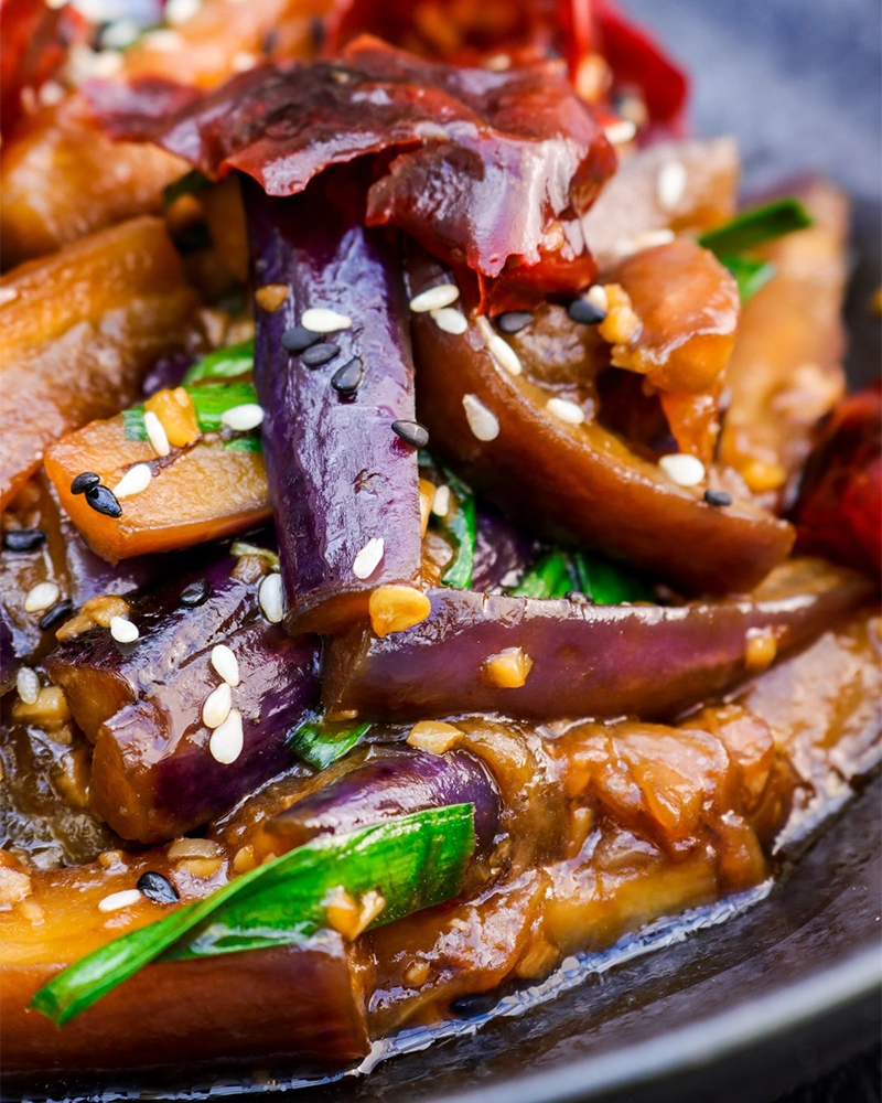 Alternative view of Chinese Eggplant - 5 lb. box