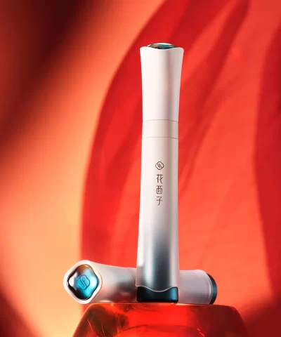 Blooming Rouge Long-Lasting Liquid Lipstick - Image 7