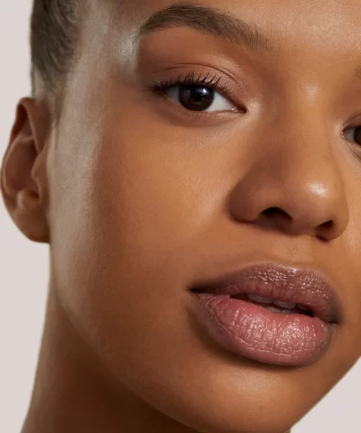 True Skin Serum Foundation Medium. - Image 10