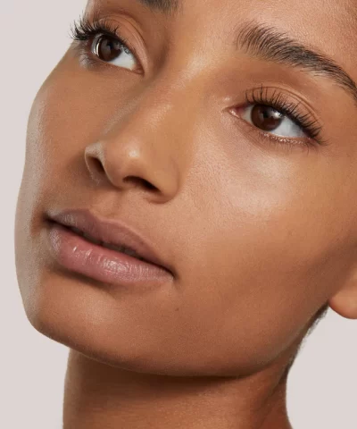 True Skin Serum Foundation Medium. - Image 3