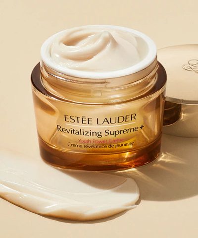 RevitalizingSupreme MoisturizerYouthPowerCreme3 18119