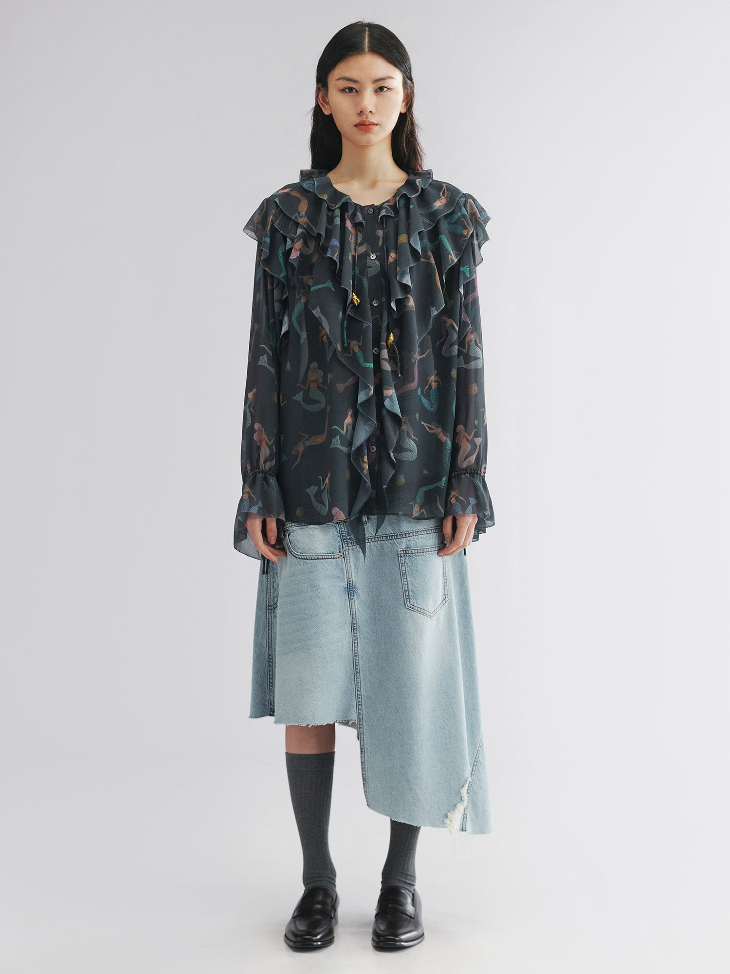Alternative view of Mermaid ruffle collar shirt