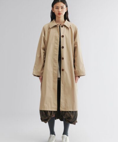Exposed-lining balmacaan trench coat - Image 4