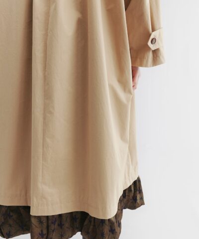 Exposed-lining balmacaan trench coat - Image 7