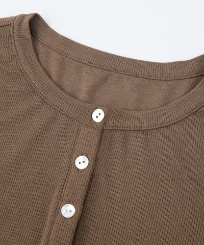 Lace hem henley t-shirt - Image 8