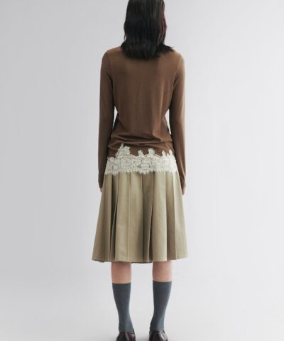 Lace hem henley t-shirt - Image 4
