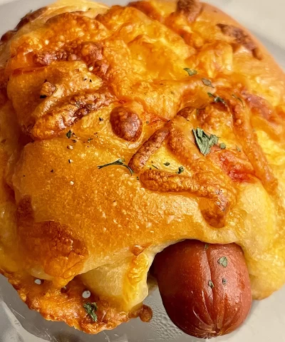 The Ultimate Cheesy Dog Bread 110 g - Image 3