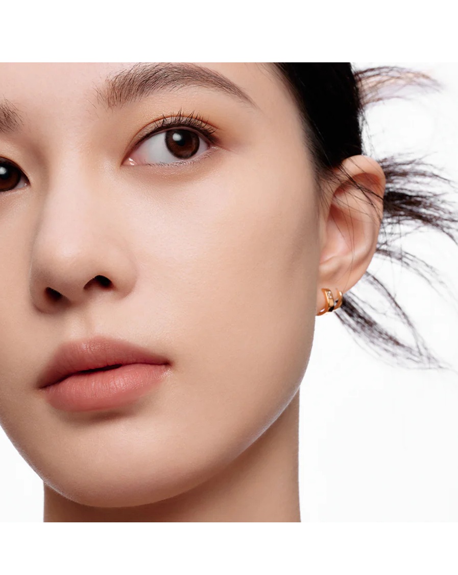 Alternative view of Translucent Blurring Longwear Foundation 30ml
