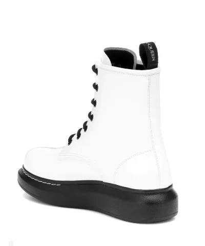 Alexander Mcqueen Leather ankle boots 6