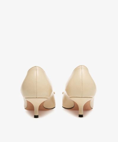 Bally Claudie Leather 45 Pumps In White 2 1