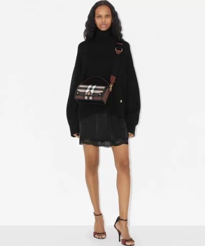 Burberry Top Handle Note Bag - Image 5