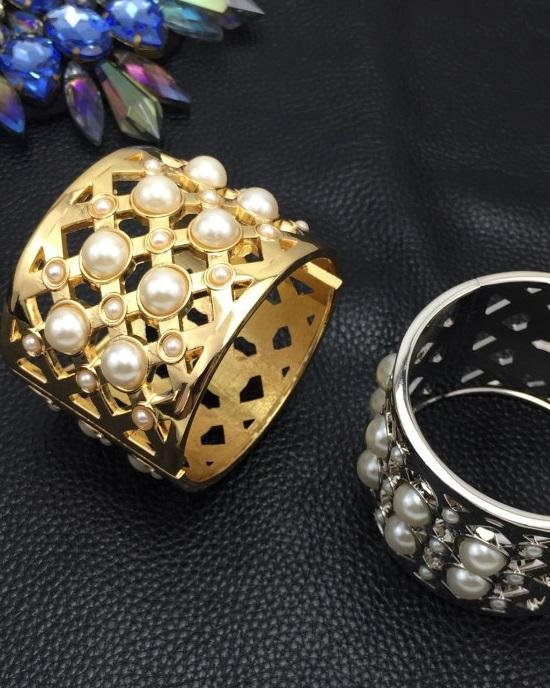Alternative view of Steffe Gold Venetian Princess Wide Pearl Bangle